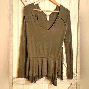 SOLD We The Free Tangerine Tee in Moss BNWOT MED Sold out